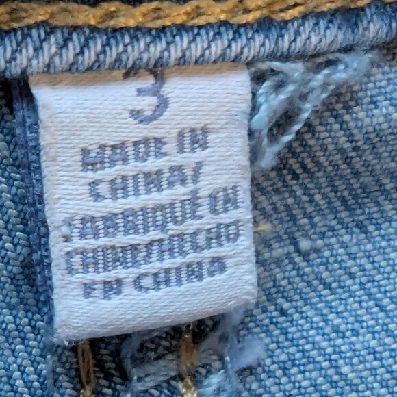 Classic Denim Jeans - Picture 5 of 11